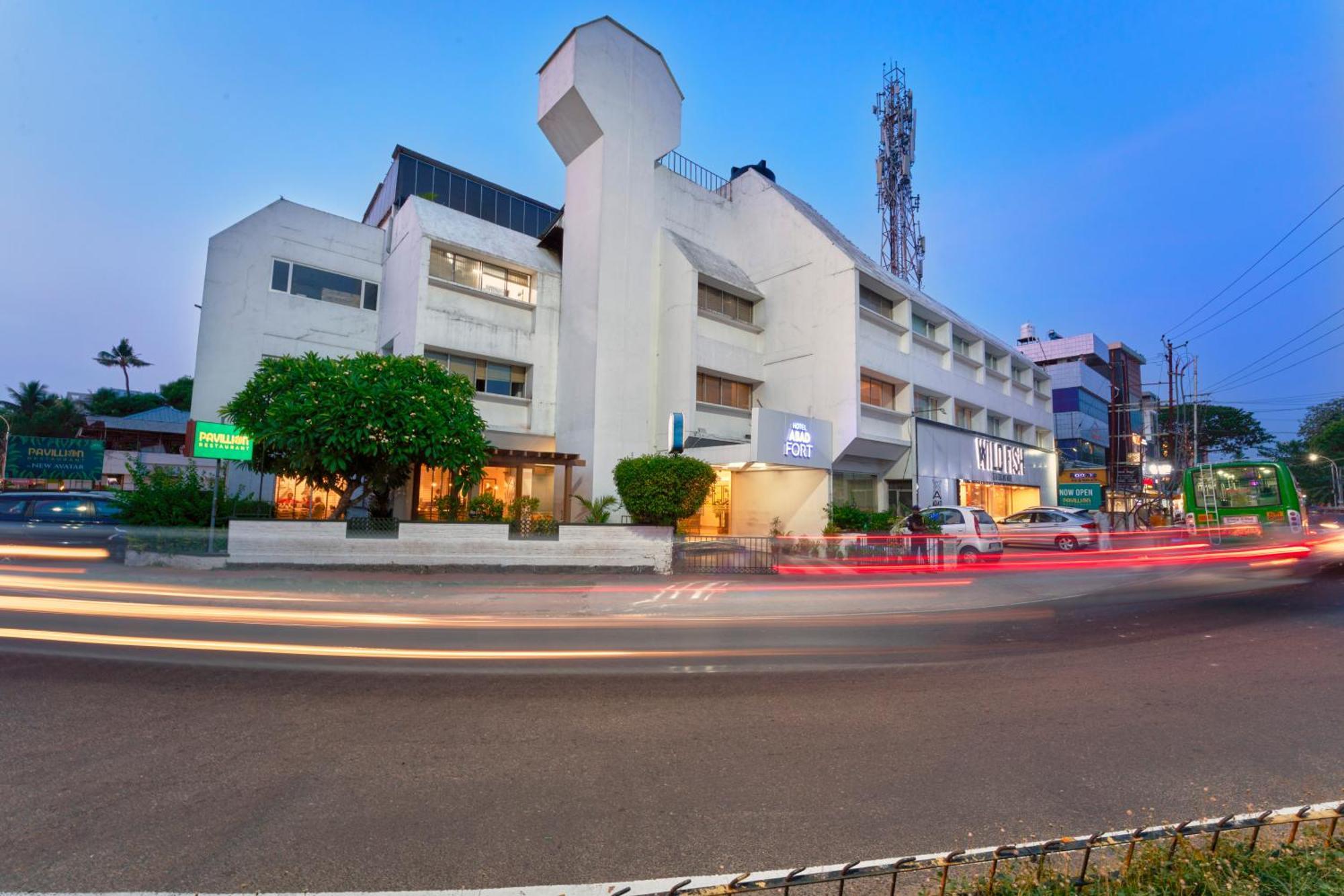 โรงแรมอาบัด ฟอร์ต Kochi ภายนอก รูปภาพ